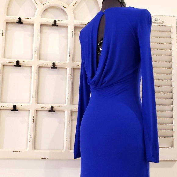 GUESS Periwinkle Blue Asymmetrical Keyhole Back gown XXS - Picture 4 of 9